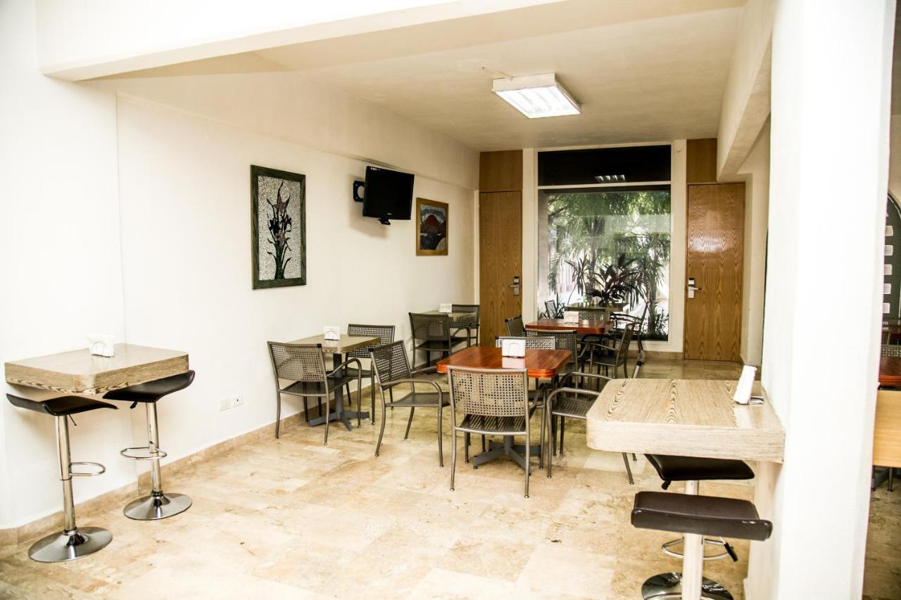 Booking Dioh Hotel Monterrei Exterior foto